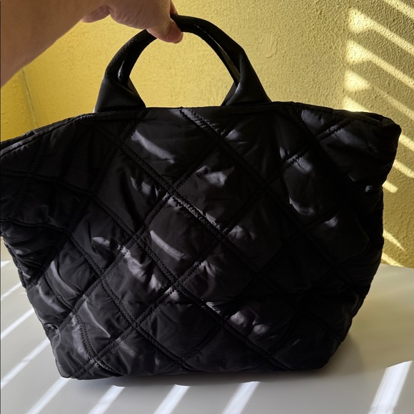 KEDZIE Black Quilted Tote Bag - Picture 4 of 10